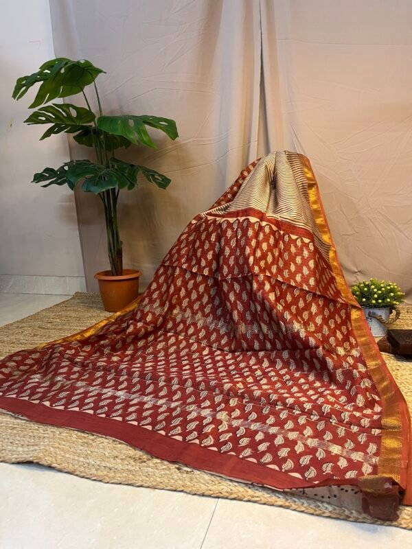 Leaf Printed Checkered Bagru Saree