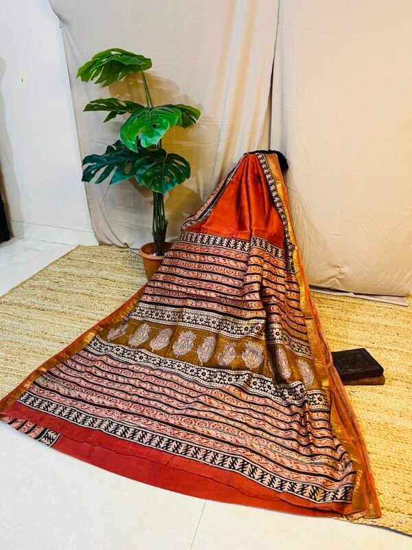 IMG_7837.JPG Red Buti Handprint Chanderi Silk Cotton Bagru